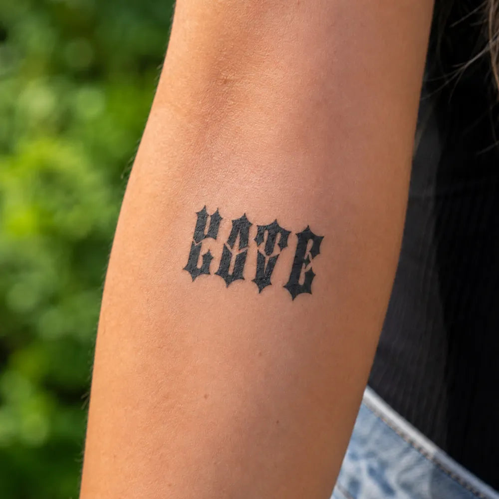 LOVE/HATE