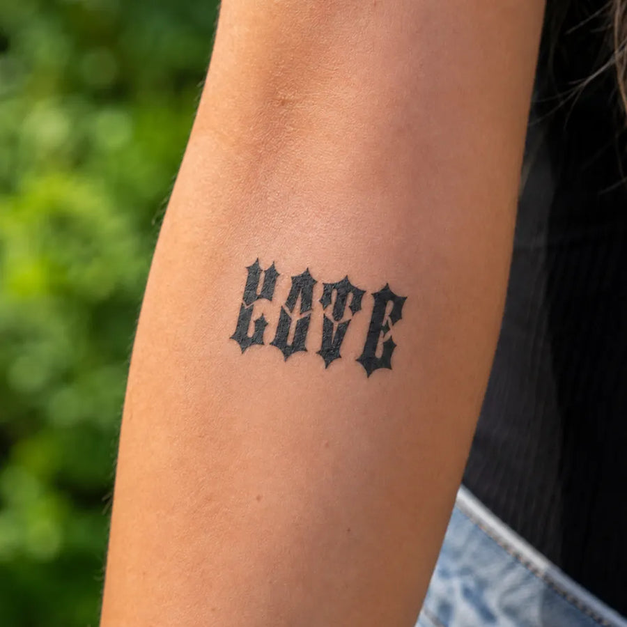 LOVE/HATE