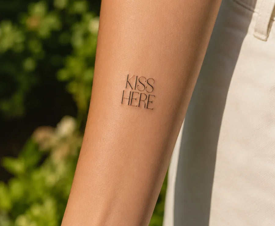 Kiss Here